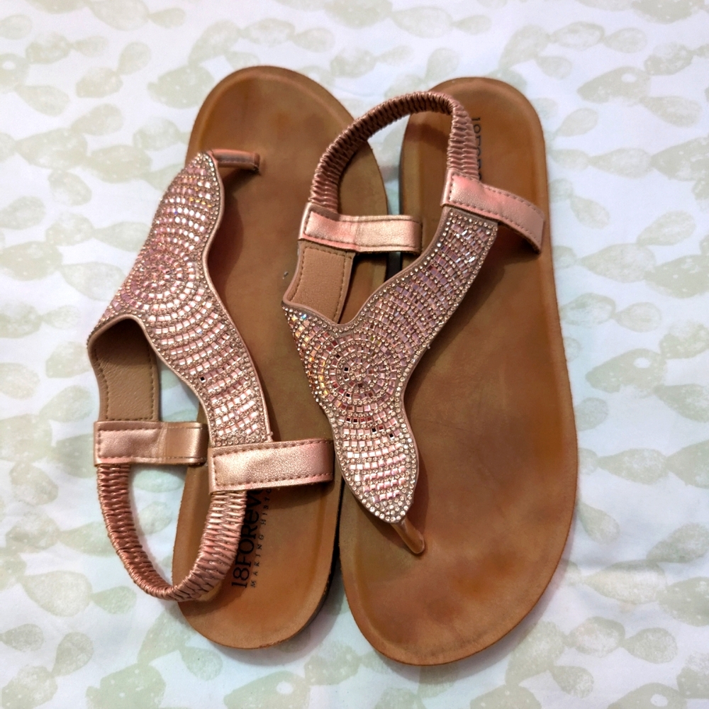 Woman's 18 forever sandals